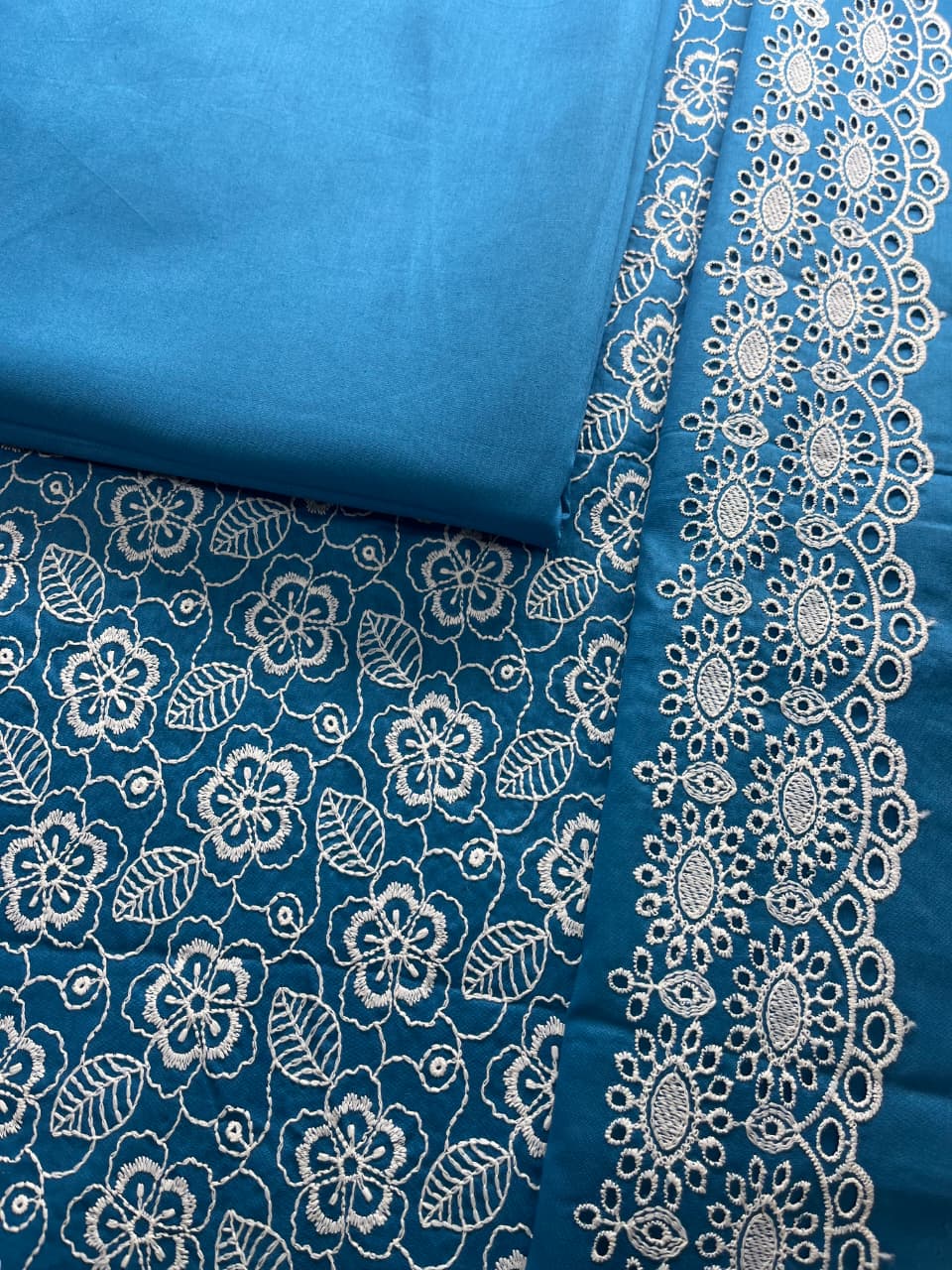 2-PC Chicken Kari Embroidery