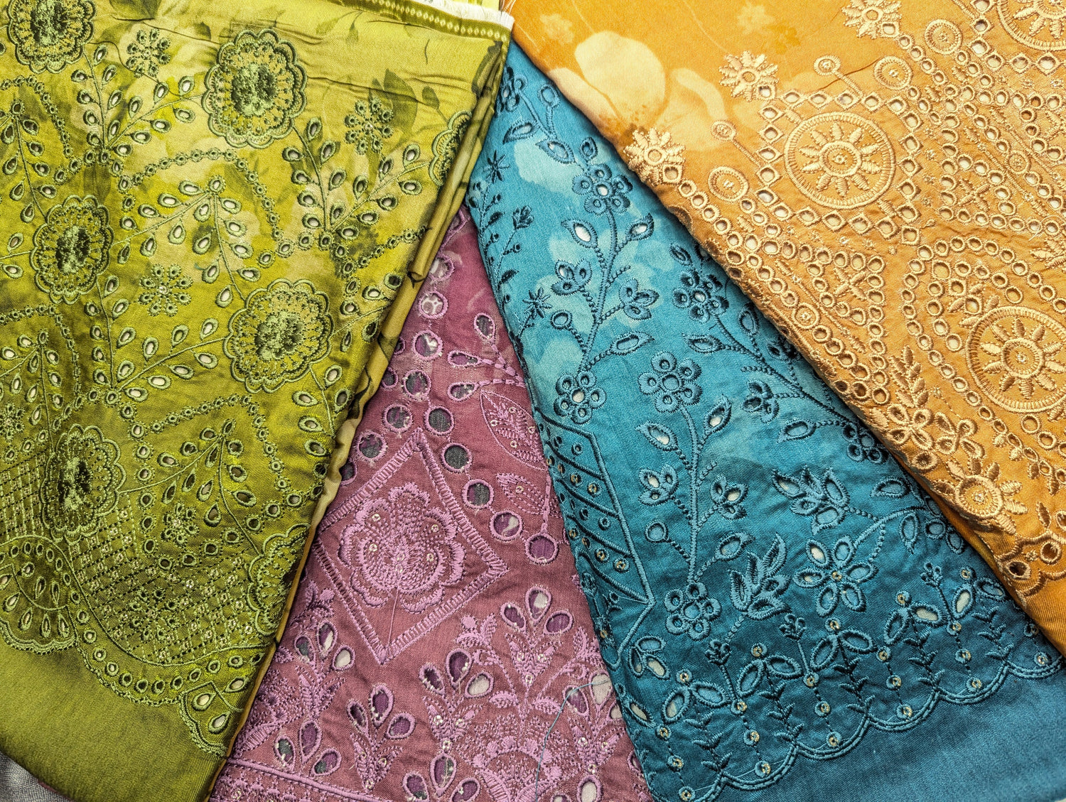 3Piece Embroidery Export Quality Print Viscose Winter Collection – 2025