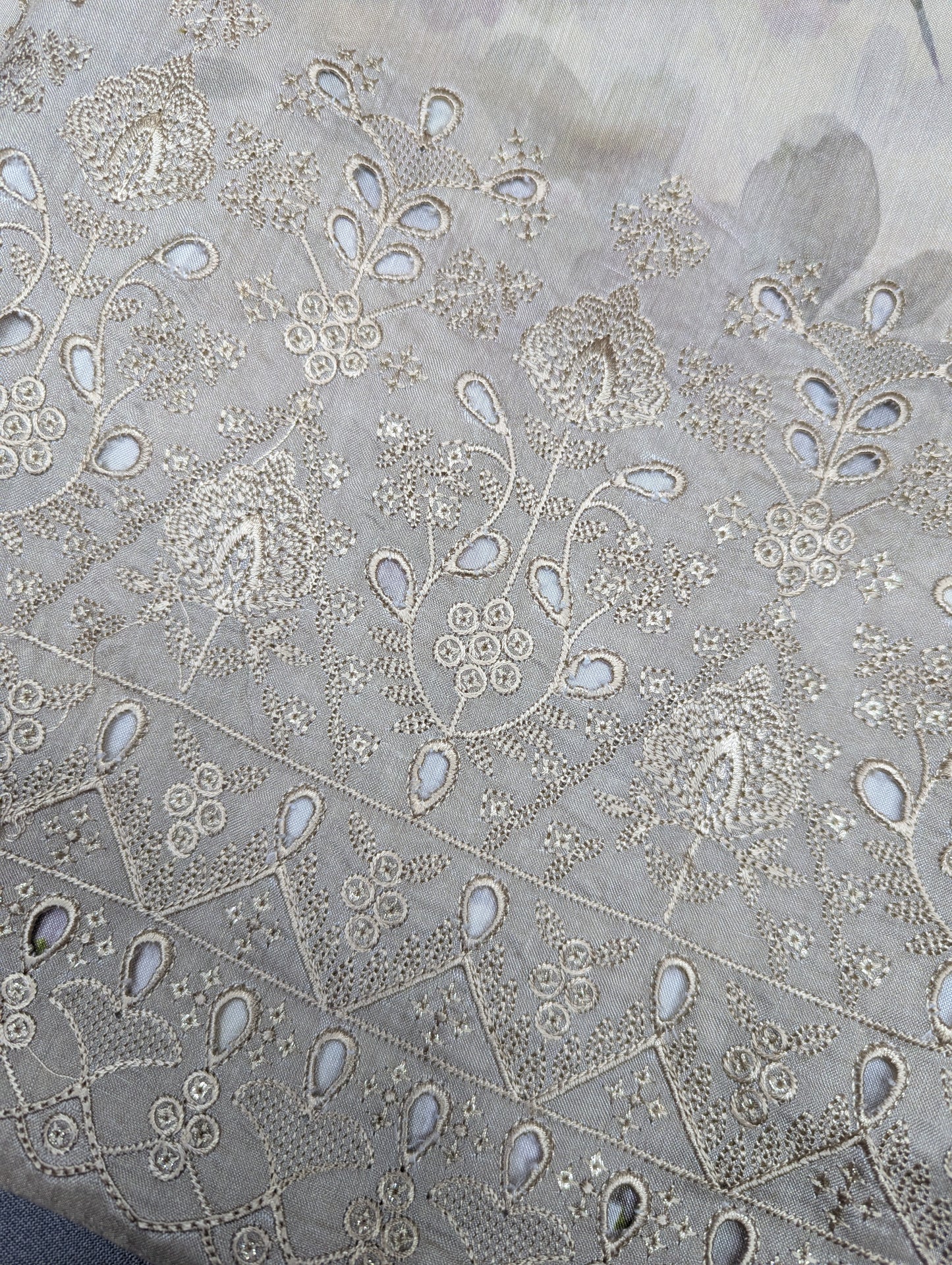 3Piece Boring Embroidery Export Quality Print Viscose Winter Collection – 2025 | Off-White Color
