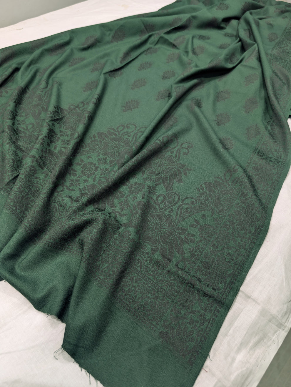 3-PC Premium Marina Motif Brosha (Bottle Green)